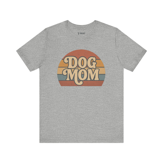 Dog Mom Vintage Tee, Unisex T-Shirt for Pet Lovers, Casual Wear, Gift for Dog Owners, Retro Style Tee, Perfect for Everyday